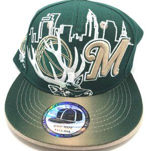 Milwaukee Basketball Cap in Hunter Green